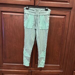 Free People soft knit leggings sz M